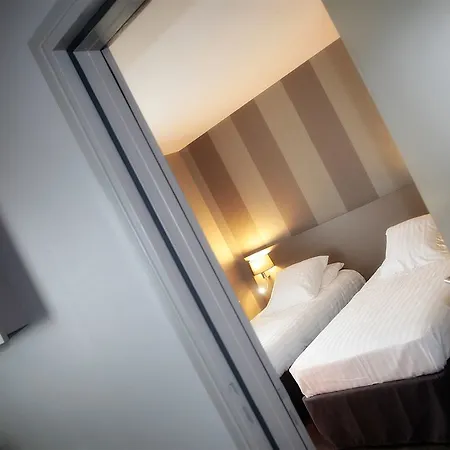 Otel Brit Le Galion & 3*